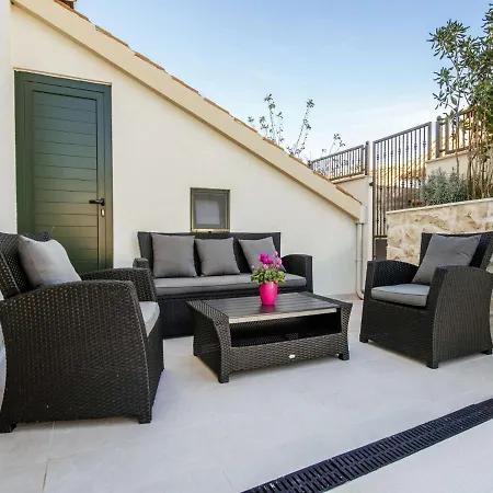 Dalmatian Villa Castello Coza With Pool *