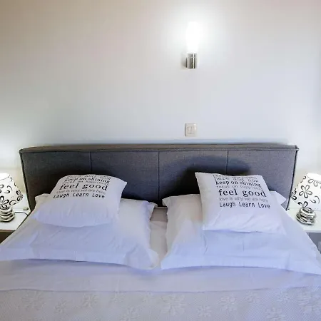 Dalmatian Villa Castello Coza With Pool 别墅