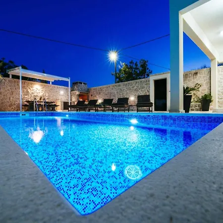 Dalmatian Villa Castello Coza With Pool Villa Vinjerac